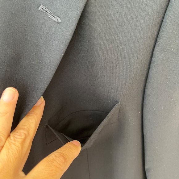 Hugo Boss Sz 40R Black Virgin Wool Blazer Suit Pockets has a FLAW - Picture 11 of 14
